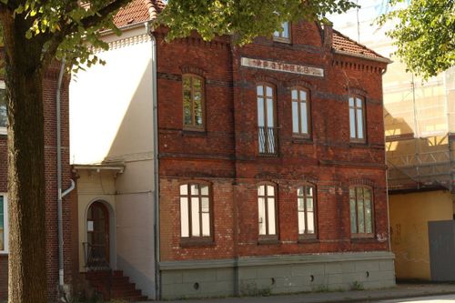 Die Neue Apotheke in der Mühlenstraße in Wedel.